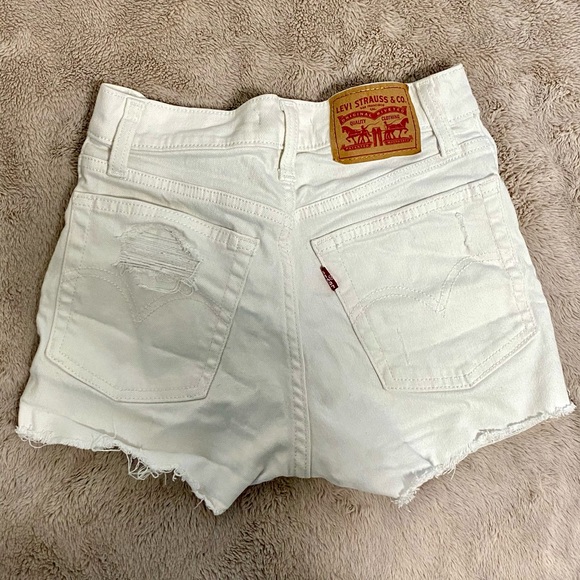 Levi’s High Ride Shorts Size 23 - Picture 3 of 3